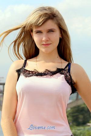 182783 - Alina Age: 25 - Ukraine