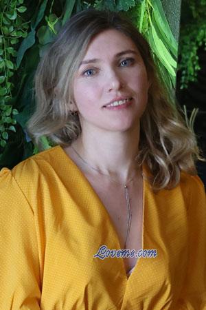 220744 - Oksana Age: 38 - Ukraine